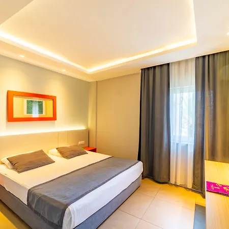 Le Jardin Village קמר