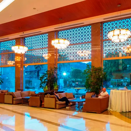 Le Jardin Village קמר