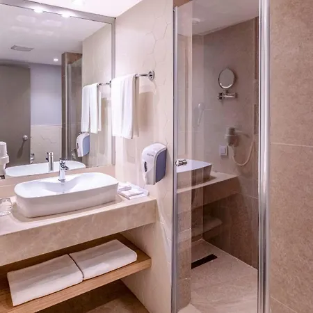 Le Jardin Village 5*