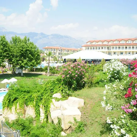 Le Jardin Village 5* קמר
