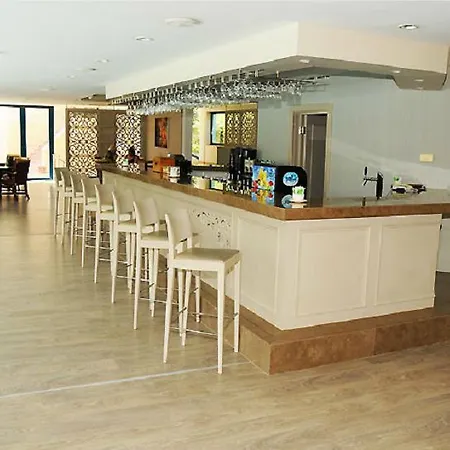 אתר נופש Le Jardin Village קמר