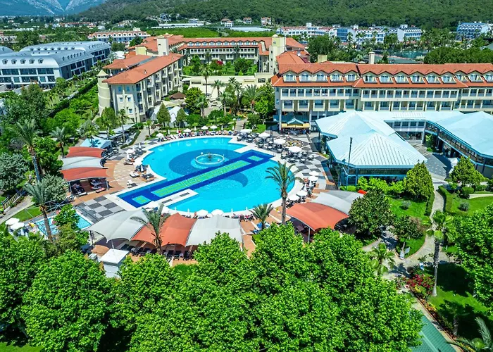 Le Jardin Village ケメル