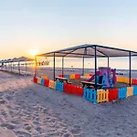 Le Jardin Village 5*