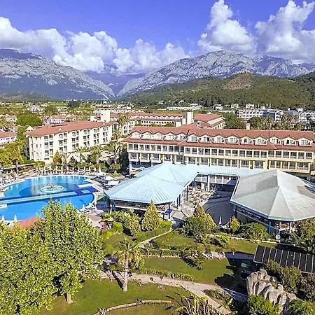 Le Jardin Village 5*