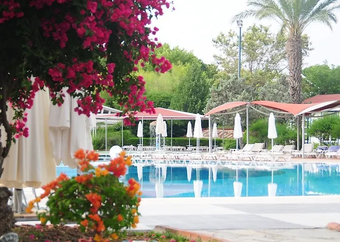 Le Jardin Village Resort