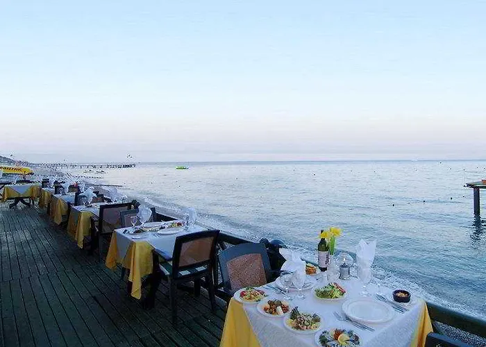 Le Jardin Village