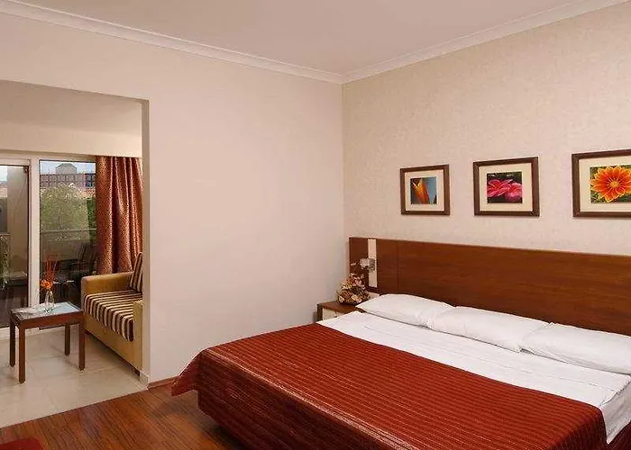 Le Jardin Village 5* Kemer