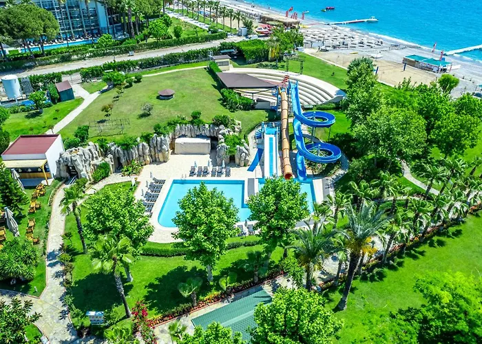 Le Jardin Village 5*