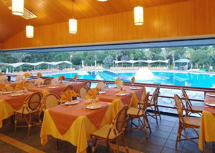 Le Jardin Village 5*
