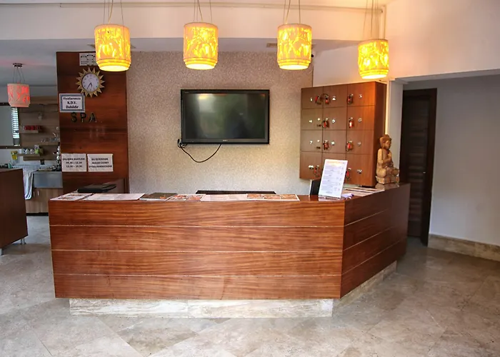 Le Jardin Village 5*