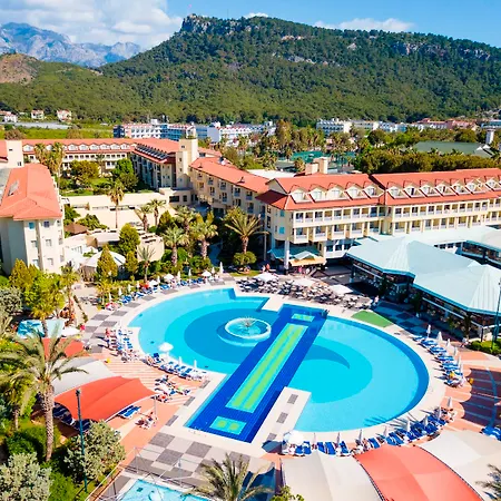 Queen's Park Le Jardin Resort