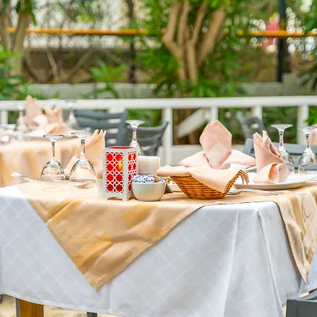Queen's Park Le Jardin