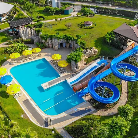 Resort Queen's Park Le Jardin