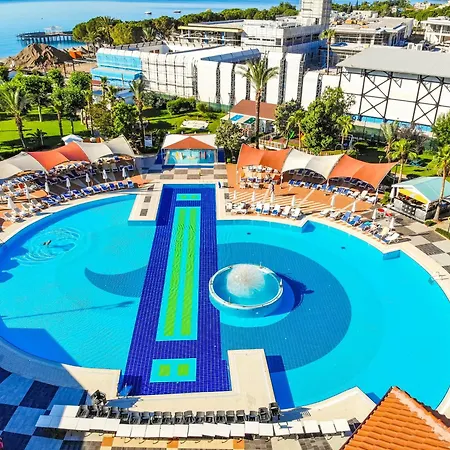 Queen's Park Le Jardin Resort 5*