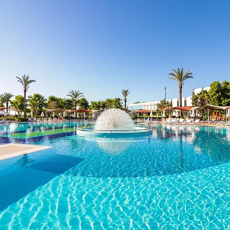 Resort Queen's Park Le Jardin 5*