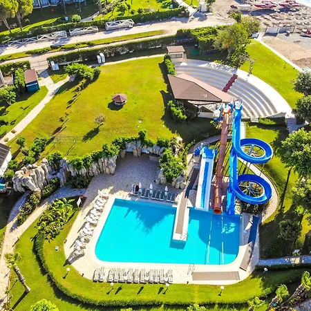 Queen's Park Le Jardin Kemer
