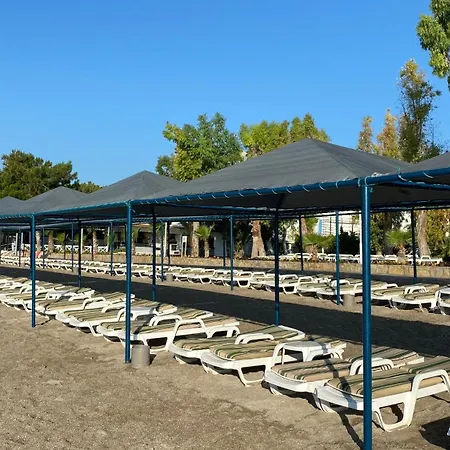 Resort Queen's Park Le Jardin