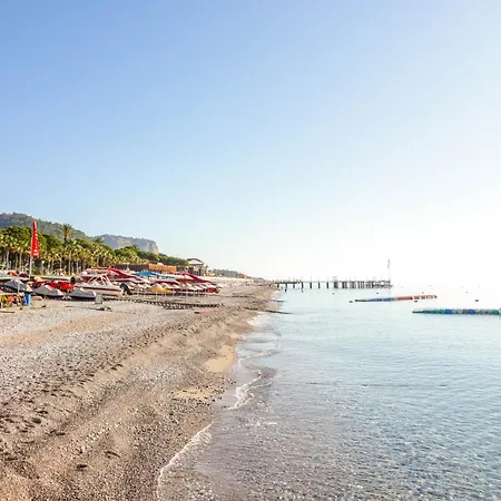 Resort Queen's Park Le Jardin 5*