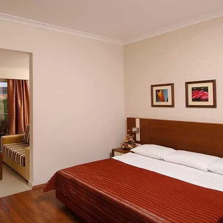 Queen's Park Le Jardin 5* Kemer