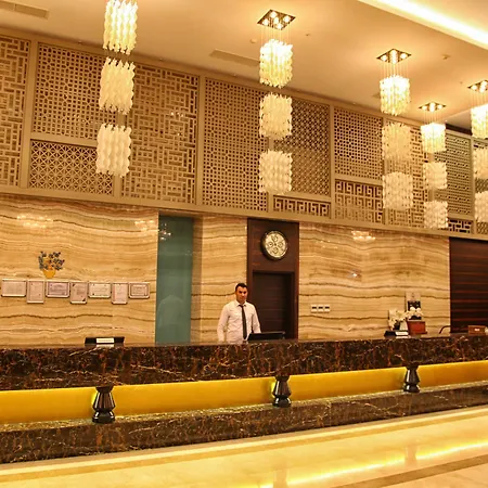 Resort Queen's Park Le Jardin