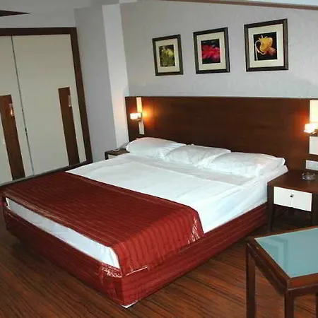 Queen's Park Le Jardin 5* Kemer