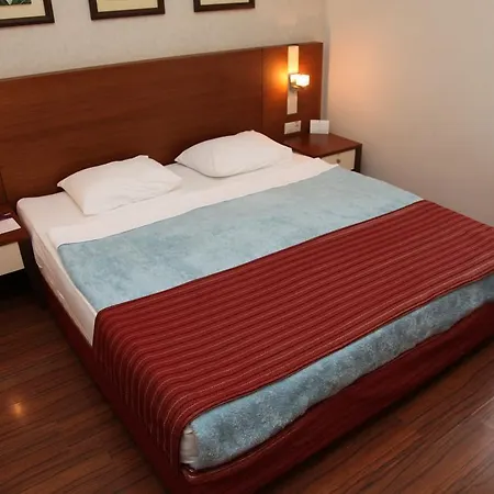 Resort Queen's Park Le Jardin